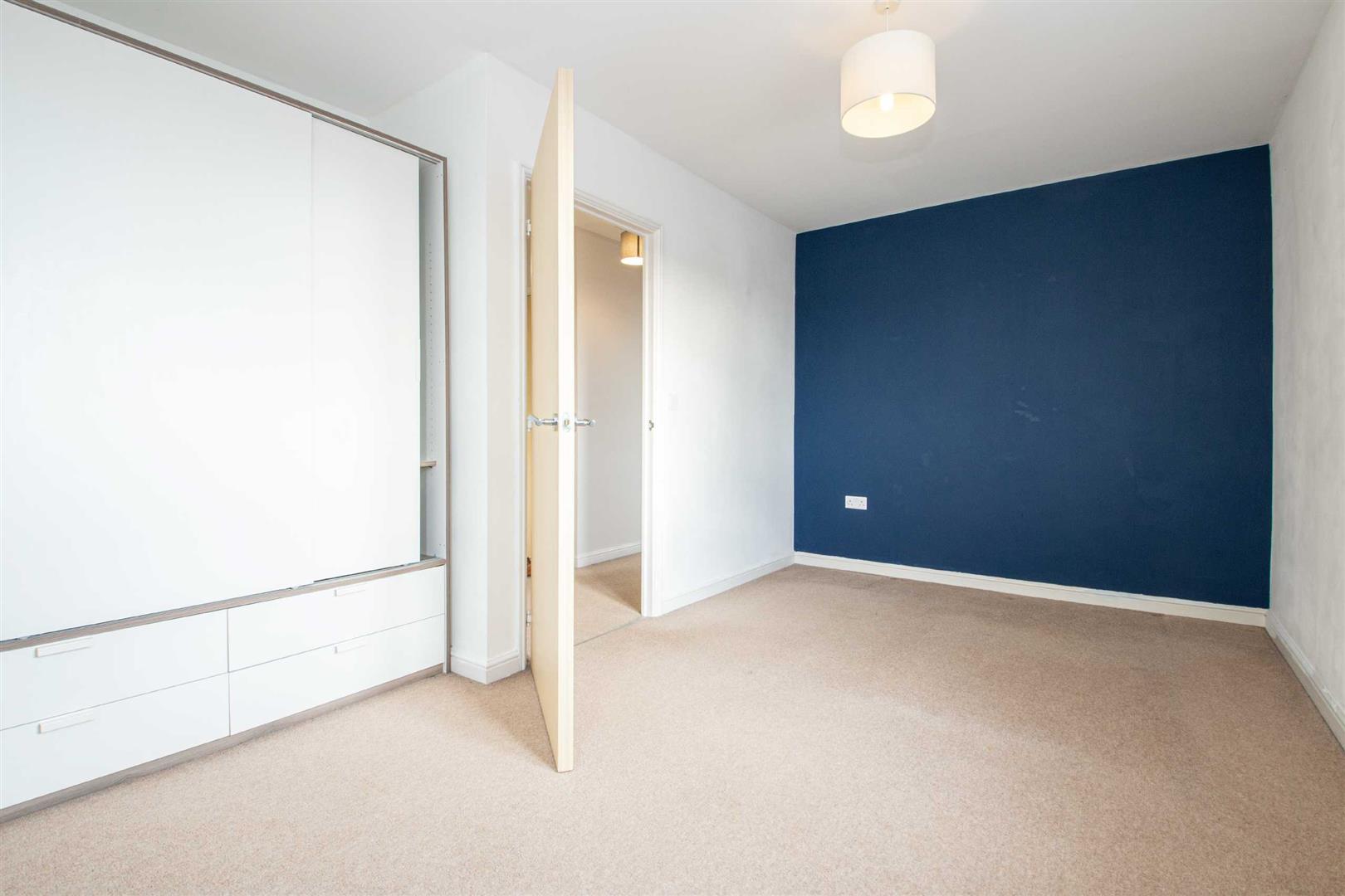 1 bed property in Tracey Way, Milton Keynes